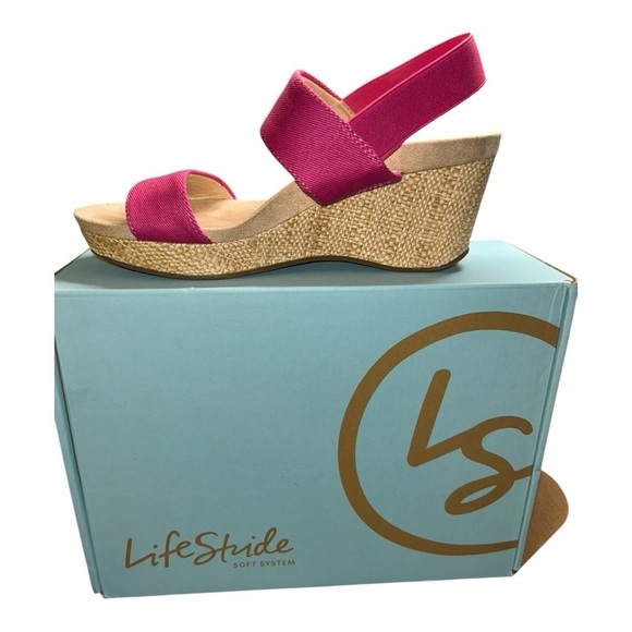 LifeStride Women's, Delta Sandal Raspberry size 7.5 like new with box - Picture 1 of 13